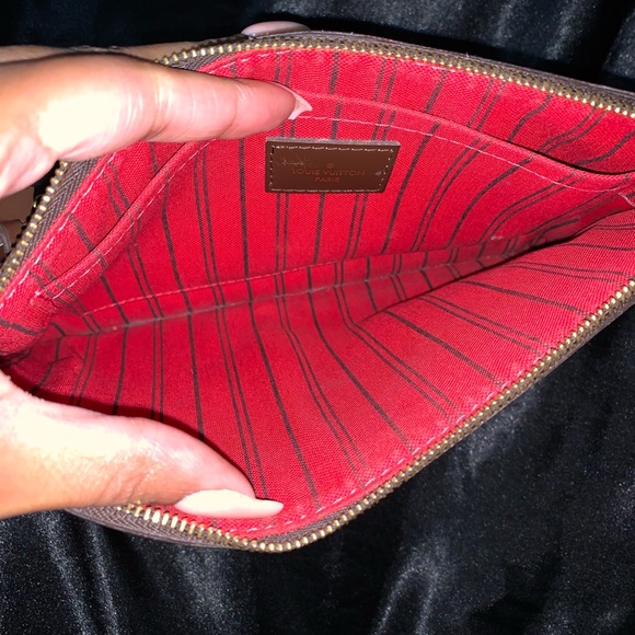 Authentic Neverfull Louis Vuitton pouchette damier ebene - Picture 3 of 9